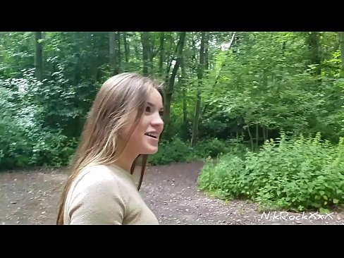 ❤️ Es piedāvāju Evelīnai, lai mēs izdrāžamies publiskā vietā! Viņa piekrita. Tad es viņu izdrāztu dibenā un spermu viņas mutē. Pēc tam viņa čurāja. ❌ Porno pie mums