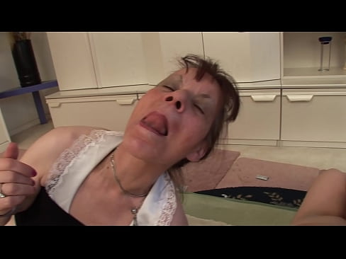 ❤️ Divām vecmāmiņām un vectētiņam ir sekss trijatā ❌ Porno pie mums