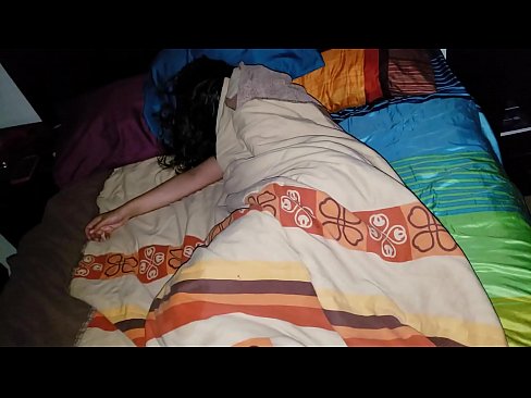 ❤️ Pāvests, kas bārdina savu jauno pamāti, kamēr viņa guļ. ❌ Porno pie mums